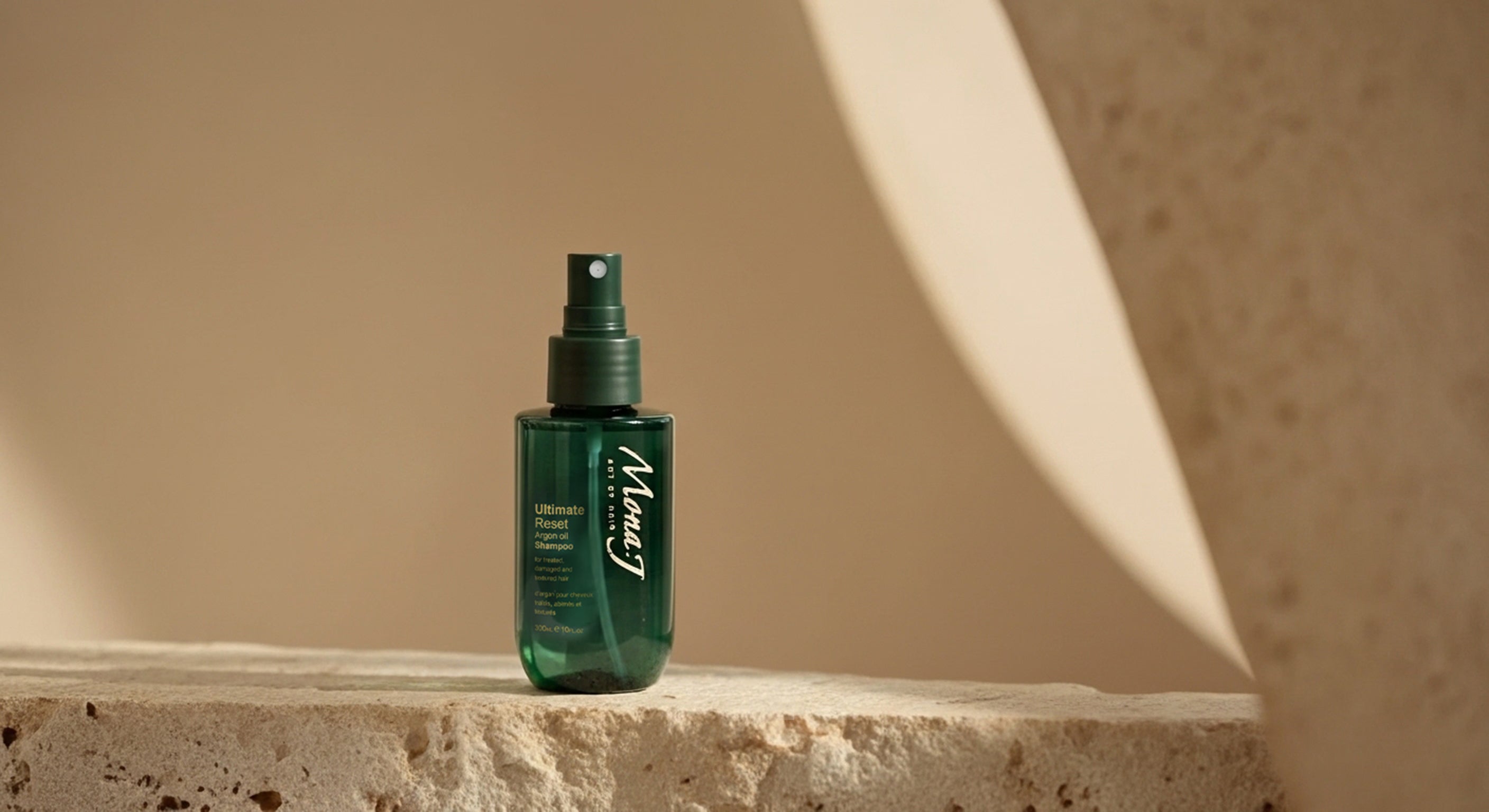 MONA J 10-in-1 Hair Treatment Spray for frizz control and curly hair